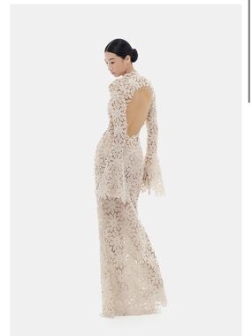 Montsand Beige Lace Open-Back Gown